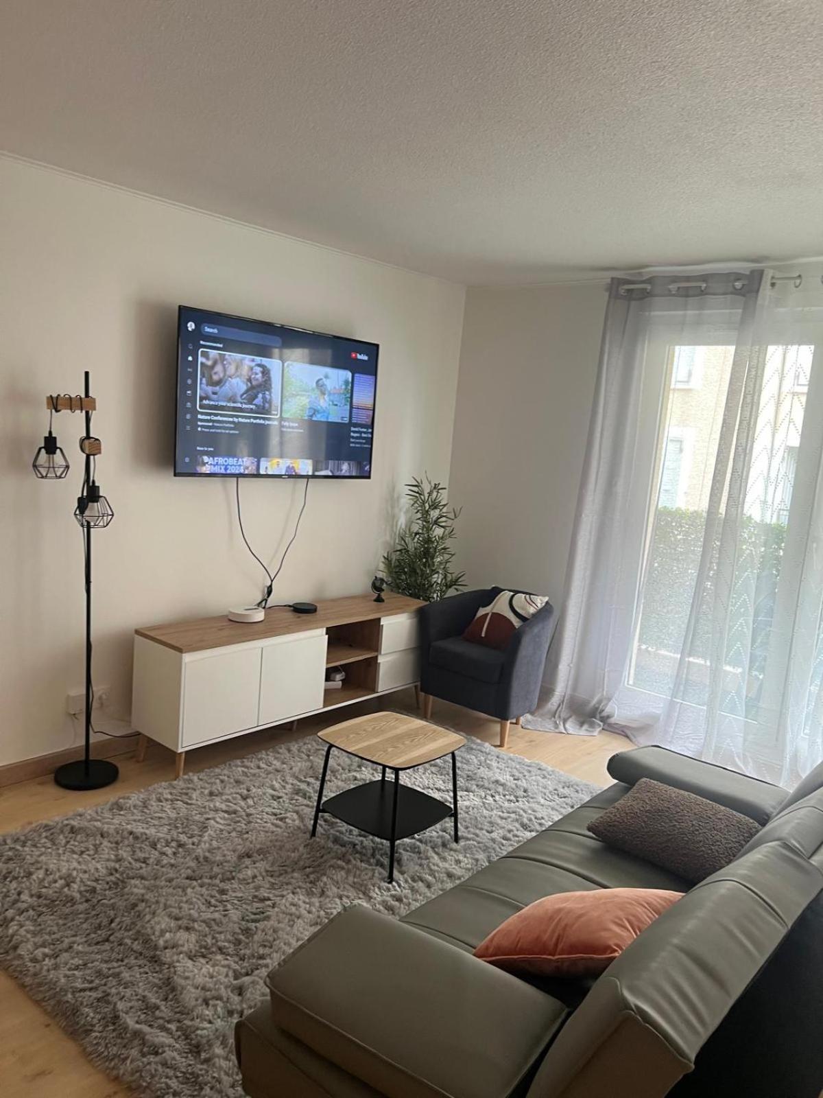 Champion Suites Sarcelles Εξωτερικό φωτογραφία