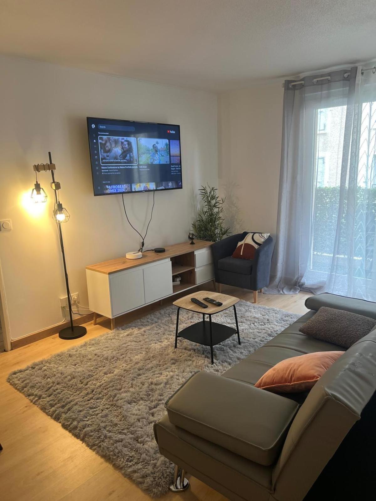 Champion Suites Sarcelles Εξωτερικό φωτογραφία
